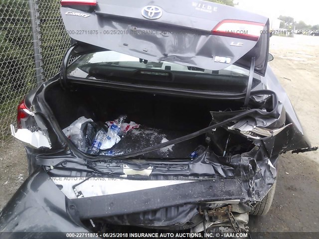 4T1BD1FK9CU043594 - 2012 TOYOTA CAMRY HYBRID/LE/XLE 灰色 照片 6