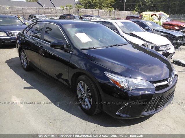 4T1BF1FK9HU435203 - 2017 TOYOTA CAMRY LE/XLE/SE/XSE BLACK photo 1