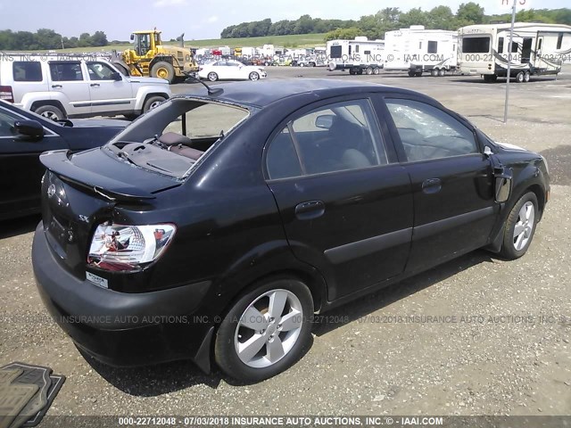 KNADE223396452618 - 2009 KIA RIO LX/SX BLACK photo 4