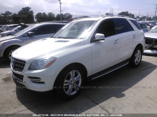 4JGDA5HB3DA207401 - 2013 MERCEDES-BENZ ML 350 4MATIC WHITE photo 2