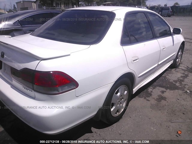 1HGCG16531A011959 - 2001 HONDA ACCORD EX WHITE photo 4