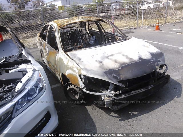 JTDBE32K030217904 - 2003 TOYOTA CAMRY LE/XLE GRAY photo 1