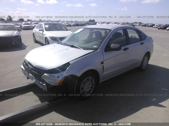 1FAHP35NX8W274163 - 2008 FORD FOCUS SE/SEL/SES SILVER photo 2