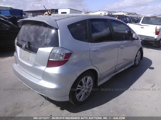 JHMGE8H55BC006357 - 2011 HONDA FIT SPORT SILVER photo 4