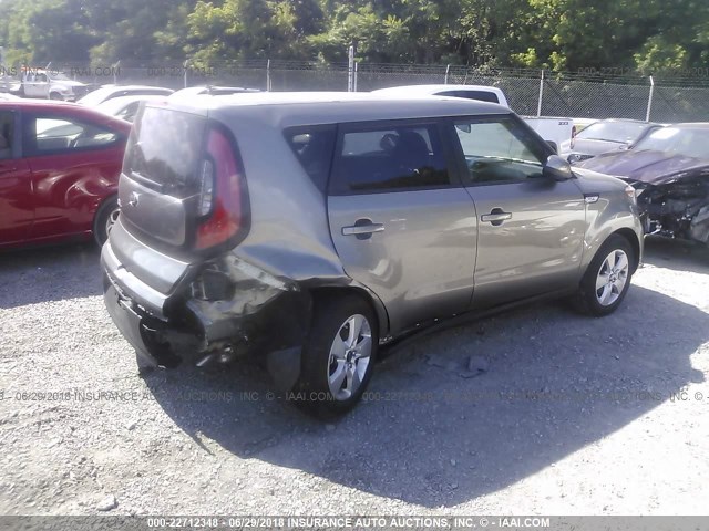 KNDJN2A24J7586549 - 2018 KIA SOUL GRAY photo 4