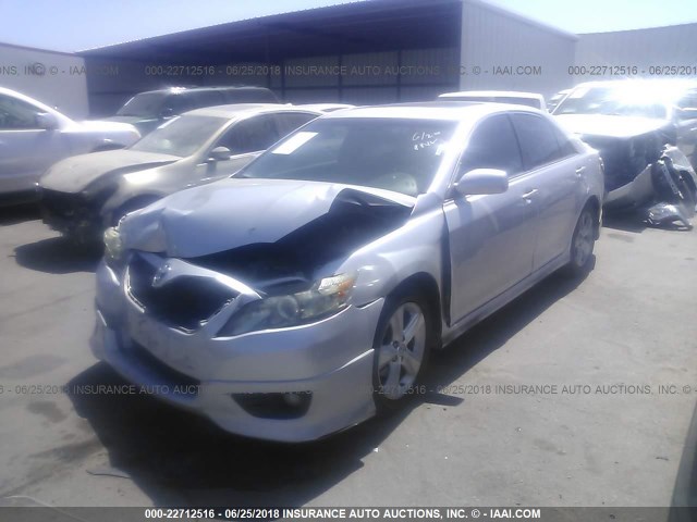 4T1BF3EK4AU016212 - 2010 TOYOTA CAMRY SE/LE/XLE 银色 照片 2