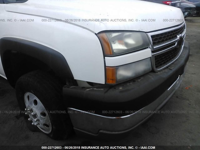 1GBJC39235E307954 - 2005 CHEVROLET SILVERADO C3500 WHITE photo 6