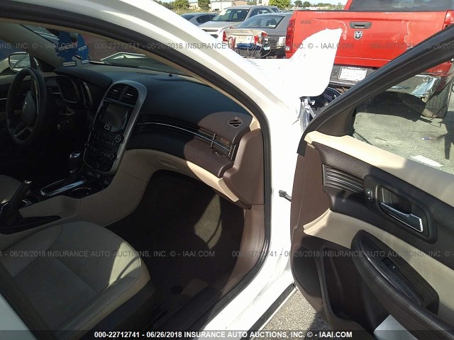 1G11C5SL3EF190485 - 2014 CHEVROLET MALIBU 1LT WHITE photo 5
