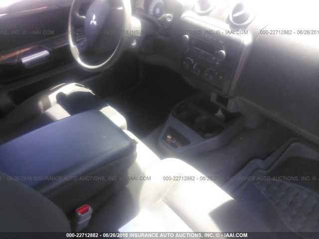 1Z7HC22K87S162756 - 2007 MITSUBISHI RAIDER LS RED photo 5