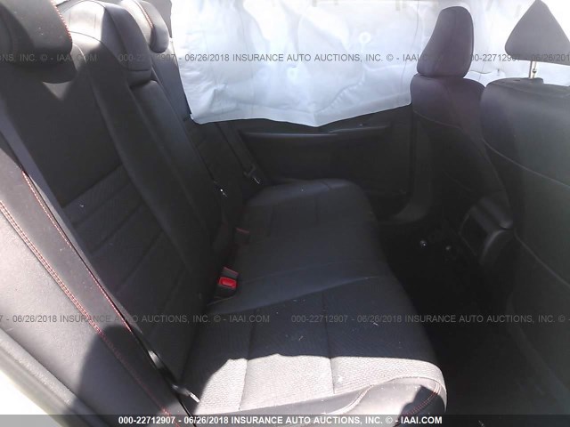 4T1BF1FK7HU341420 - 2017 TOYOTA CAMRY LE/XLE/SE/XSE SILVER photo 8