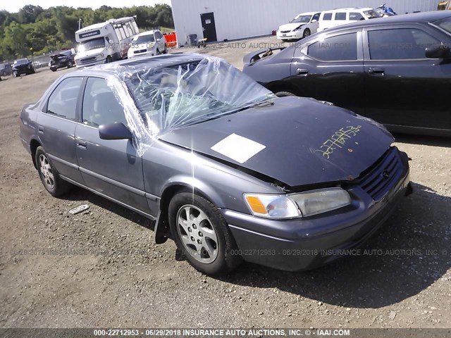 4T1BF22K3VU015461 - 1997 TOYOTA CAMRY CE/LE/XLE 灰色 照片 1