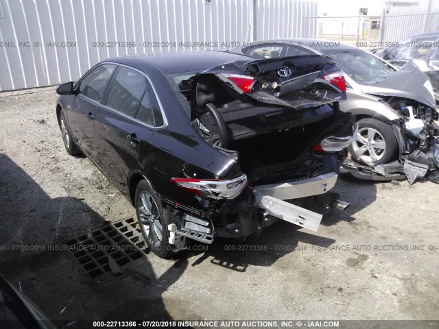 4T1BF1FK7HU291456 - 2017 TOYOTA CAMRY LE/XLE/SE/XSE BLACK photo 3