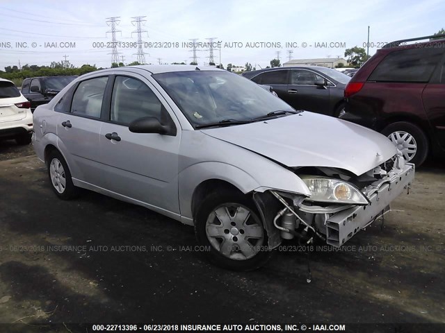 1FAFP34N37W274027 - 2007 FORD FOCUS ZX4/S/SE/SES GRAY photo 1