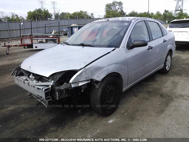 1FAFP34N37W274027 - 2007 FORD FOCUS ZX4/S/SE/SES GRAY photo 2