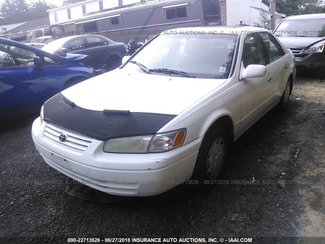 4T1BG22K0WU856930 - 1998 TOYOTA CAMRY CE/LE/XLE 白色 照片 2