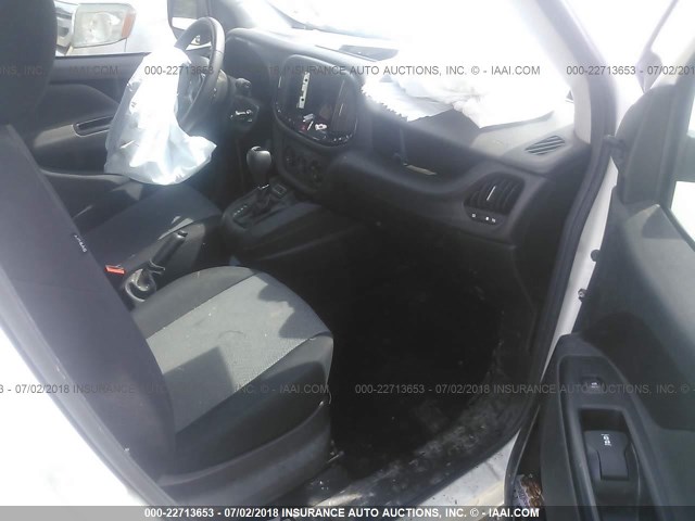 ZFBERFAT8G6C80691 - 2016 RAM PROMASTER CITY  白色 照片 5