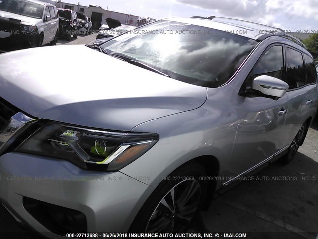 5N1DR2MN1HC642595 - 2017 NISSAN PATHFINDER S/SV/SL/PLATINUM SILVER photo 2