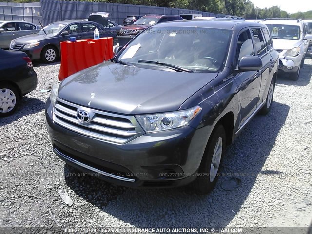 5TDBK3EH1CS170355 - 2012 TOYOTA HIGHLANDER SE GRAY photo 2