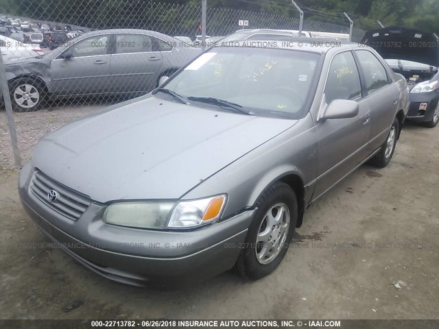 4T1BG22K7XU433828 - 1999 TOYOTA CAMRY CE/LE/XLE TAN photo 2