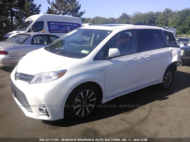 5TDDZ3DC6JS192164 - 2018 TOYOTA SIENNA XLE/LIMITED WHITE photo 2