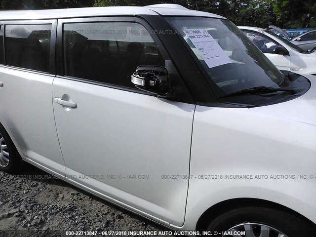 JTLKE50E581043147 - 2008 TOYOTA SCION XB 白色 照片 6
