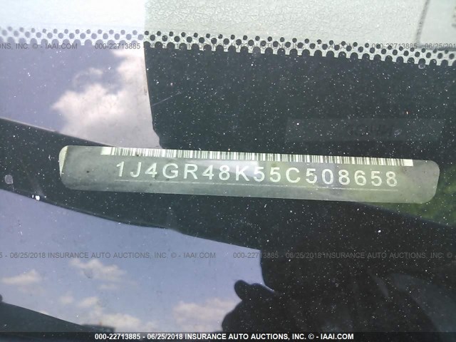 1J4GR48K55C508658 - 2005 JEEP GRAND CHEROKEE LAREDO/COLUMBIA/FREEDOM 银色 照片 9