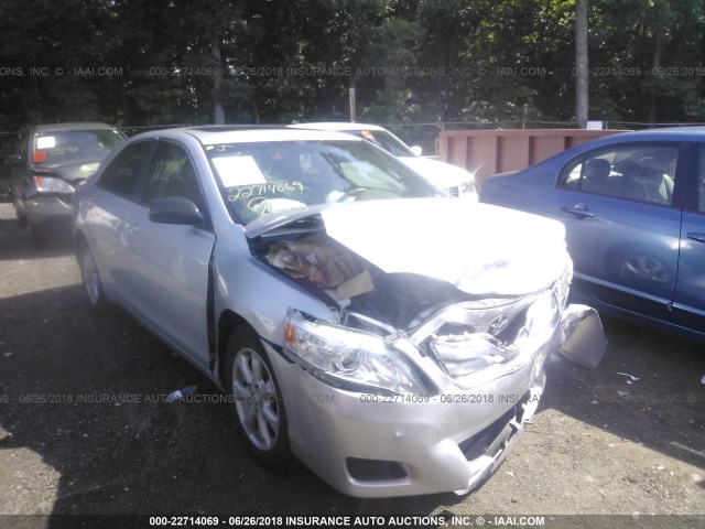 4T1BF3EK7BU167093 - 2011 TOYOTA CAMRY SE/LE/XLE 银色 照片 1
