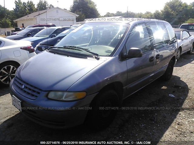 2P4FP2533WR741015 - 1998 PLYMOUTH VOYAGER PURPLE photo 2
