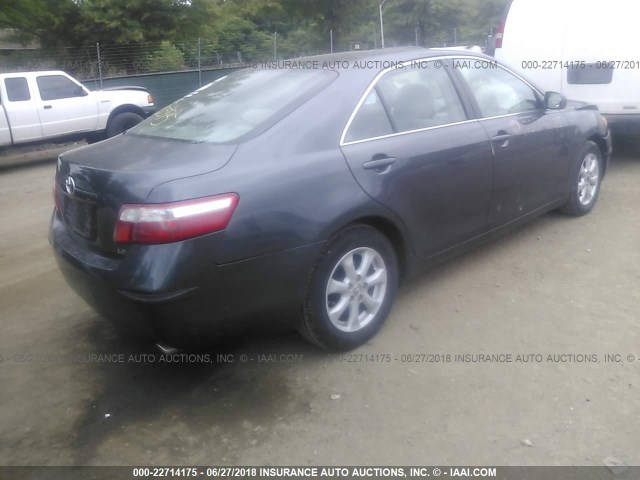 4T1BK46K28U066312 - 2008 TOYOTA CAMRY LE/XLE/SE 灰色 照片 4