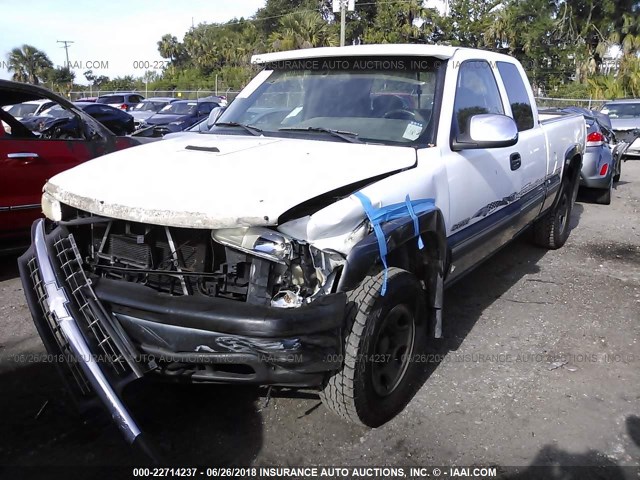 1GCGK29U2YE311308 - 2000 CHEVROLET SILVERADO K2500 WHITE photo 6