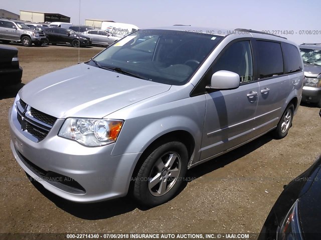 2C4RDGCG8CR236340 - 2012 DODGE GRAND CARAVAN SXT SILVER photo 2