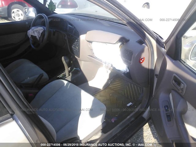 4T1BG12K0TU745512 - 1996 TOYOTA CAMRY DX/LE/XLE ოქროსფერი ფოტო 5