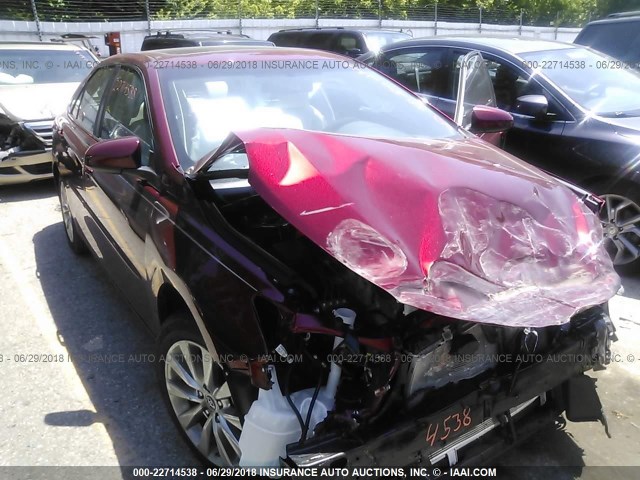 4T1BK1FKXFU567122 - 2015 TOYOTA CAMRY XSE/XLE 红色 照片 1