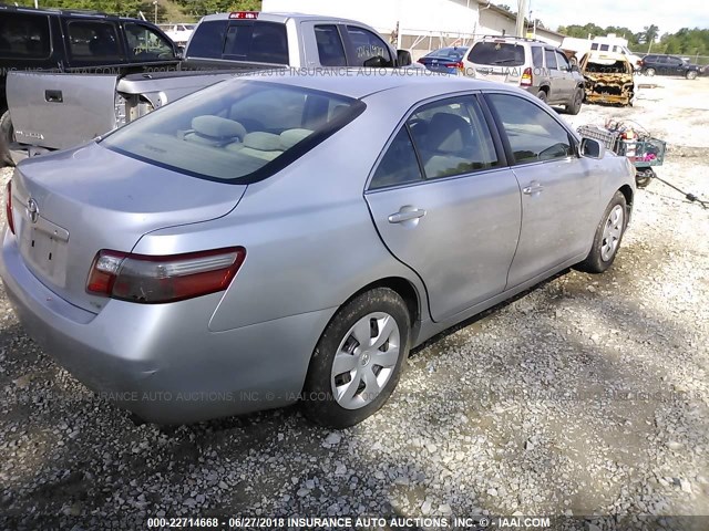 JTNBE46K473008147 - 2007 TOYOTA CAMRY NEW GENERAT CE/LE/XLE/SE GRAY photo 4