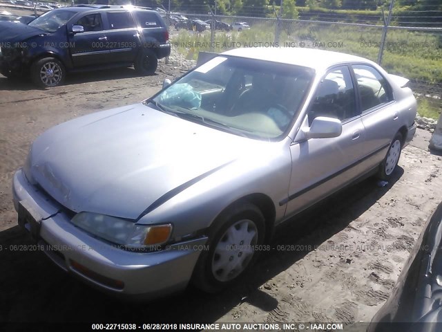 1HGCD5634TA259512 - 1996 HONDA ACCORD LX/EX TAN photo 2