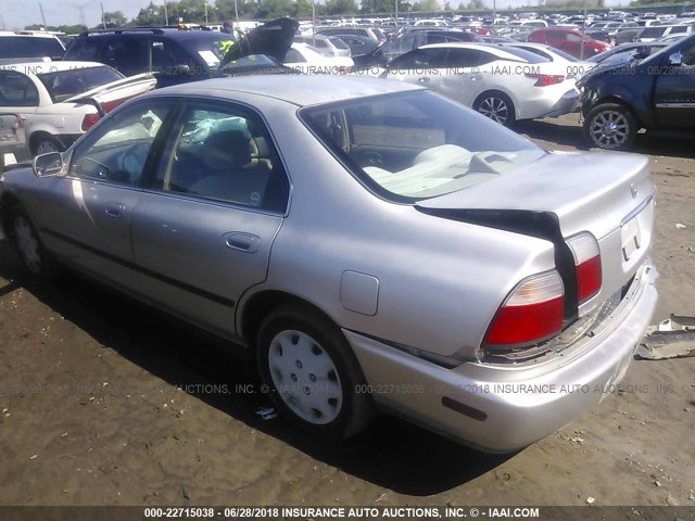 1HGCD5634TA259512 - 1996 HONDA ACCORD LX/EX TAN photo 3