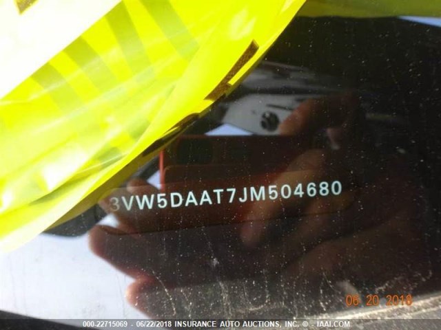 3VW5DAAT7JM504680 - 2018 VOLKSWAGEN BEETLE S/SE/COAST BLACK photo 8