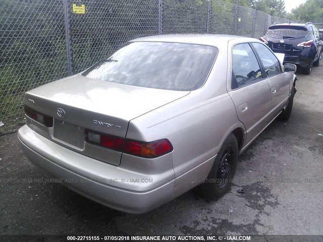 4T1BG22KXVU770572 - 1997 TOYOTA CAMRY CE/LE/XLE GOLD photo 4