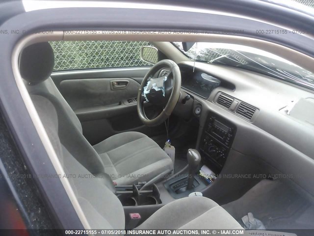 4T1BG22KXVU770572 - 1997 TOYOTA CAMRY CE/LE/XLE GOLD photo 5