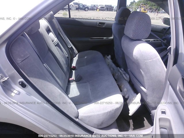 4T1BE32K13U650152 - 2003 TOYOTA CAMRY LE/XLE/SE ვერცხლისფერი ფოტო 8
