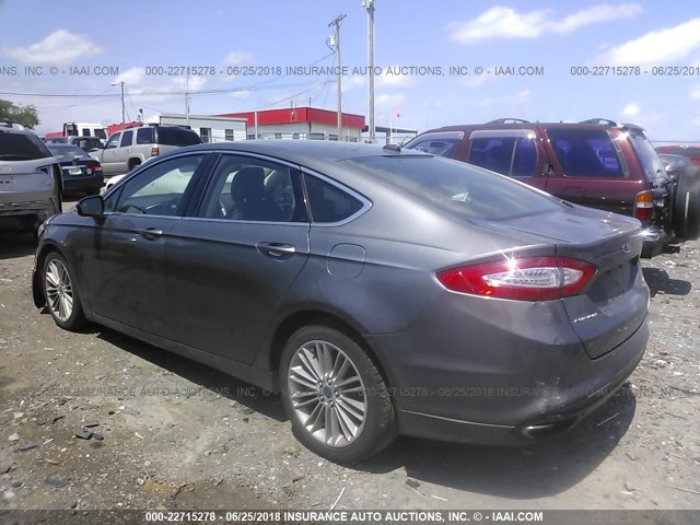 3FA6P0H9XER381765 - 2014 FORD FUSION SE GRAY photo 3