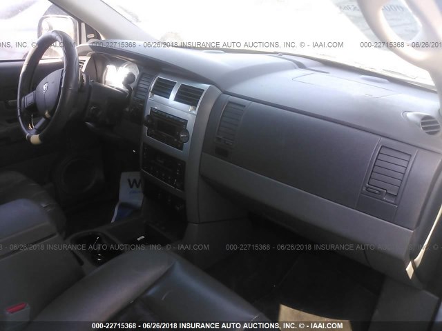 1D4HB58D95F556350 - 2005 DODGE DURANGO LIMITED WHITE photo 5