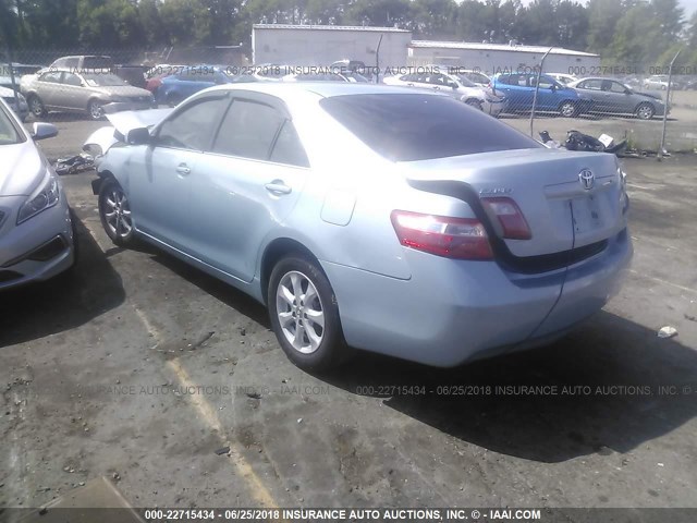 4T1BE46K68U738475 - 2008 TOYOTA CAMRY CE/LE/XLE/SE BLUE photo 3