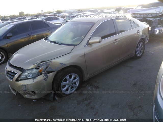 4T1BF3EK6BU171314 - 2011 TOYOTA CAMRY SE/LE/XLE GOLD photo 2