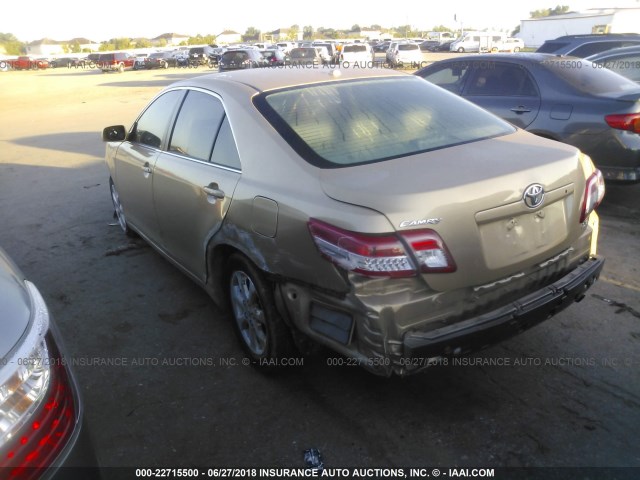 4T1BF3EK6BU171314 - 2011 TOYOTA CAMRY SE/LE/XLE ოქროსფერი ფოტო 3