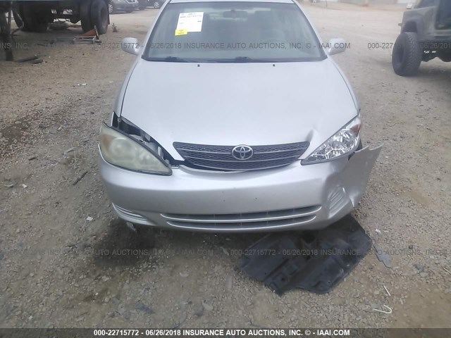 4T1BE32K73U698416 - 2003 TOYOTA CAMRY LE/XLE/SE ვერცხლისფერი ფოტო 6
