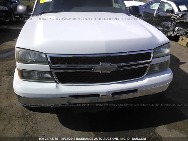 1GCEC19Z97Z201079 - 2007 CHEVROLET SILVERADO C1500 CLASSIC WHITE photo 6