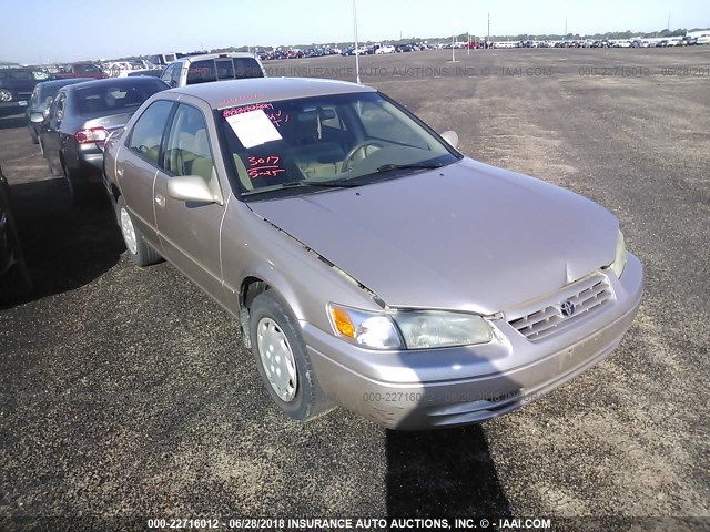 4T1BG22K9WU853184 - 1998 TOYOTA CAMRY CE/LE/XLE TAN photo 1