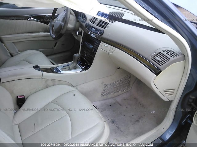 WDBUF70J43A264854 - 2003 MERCEDES-BENZ E 500 Light Blue photo 5