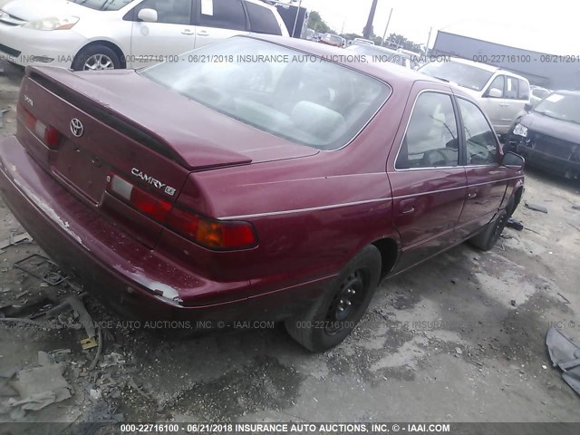 4T1BG22K5WU370162 - 1998 TOYOTA CAMRY CE/LE/XLE RED photo 4